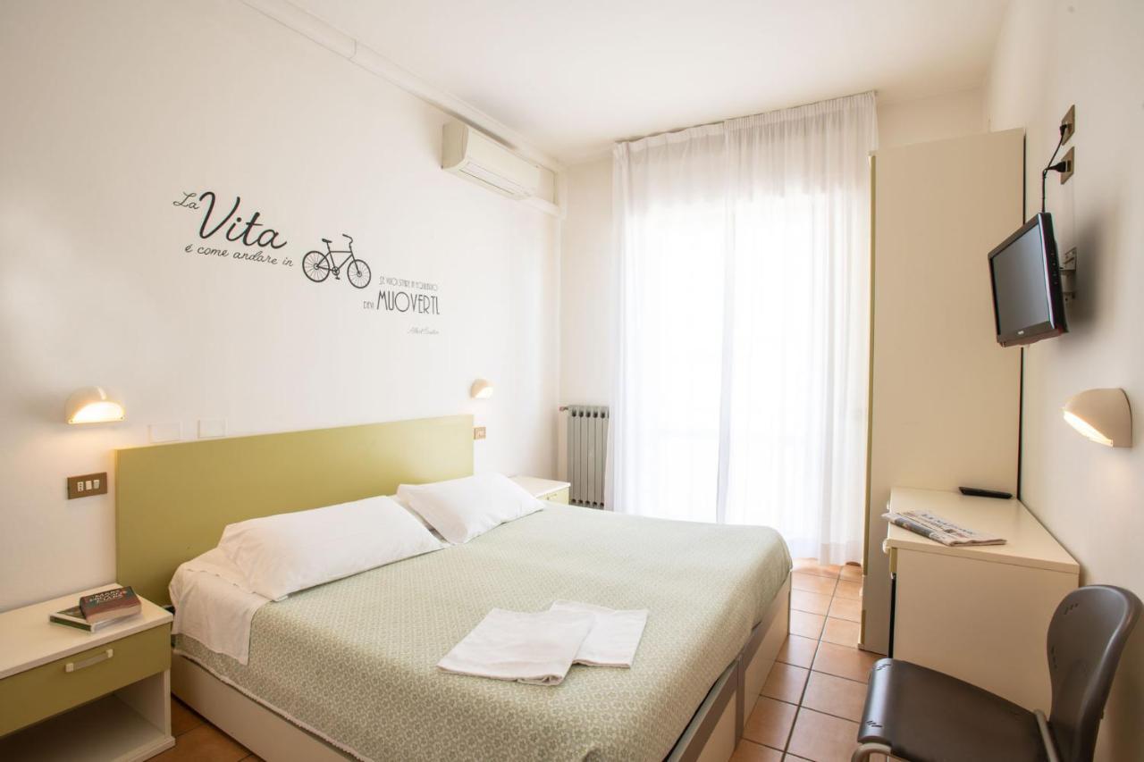 Eco-Hotel Edy Chianciano Terme Bagian luar foto