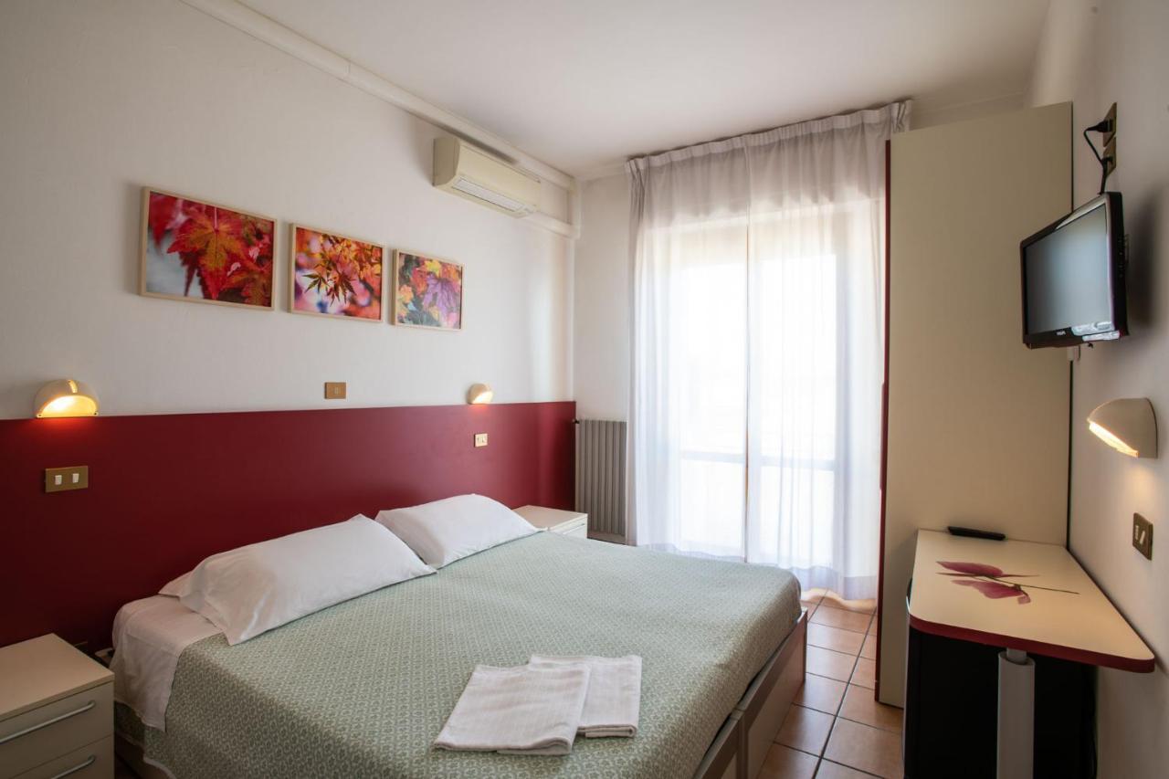 Eco-Hotel Edy Chianciano Terme Bagian luar foto