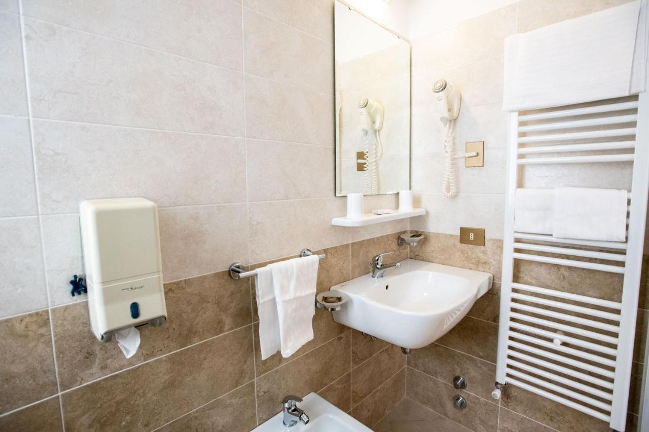 Eco-Hotel Edy Chianciano Terme Bagian luar foto