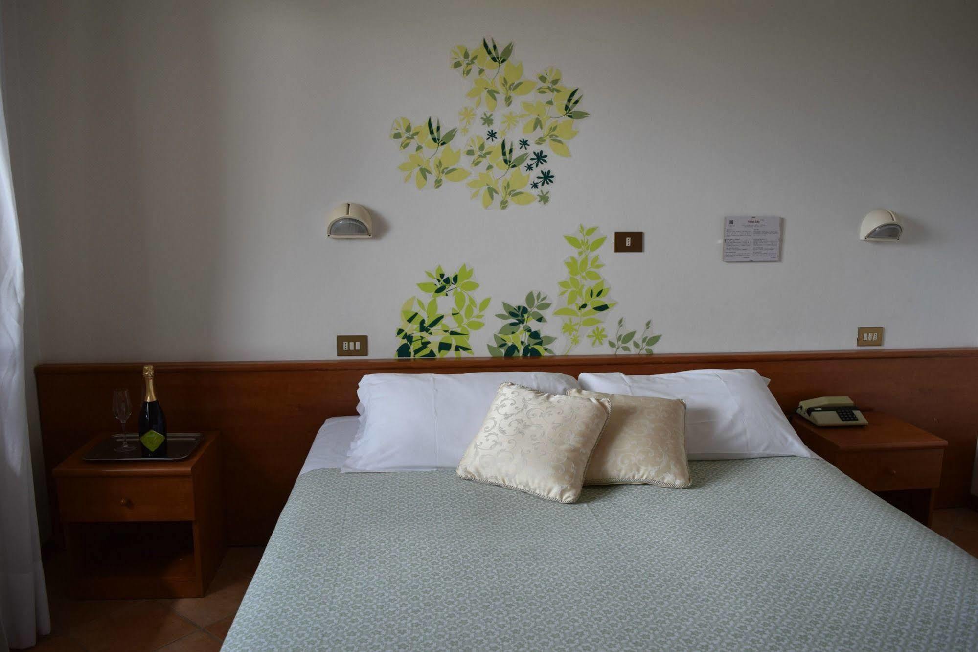 Eco-Hotel Edy Chianciano Terme Bagian luar foto