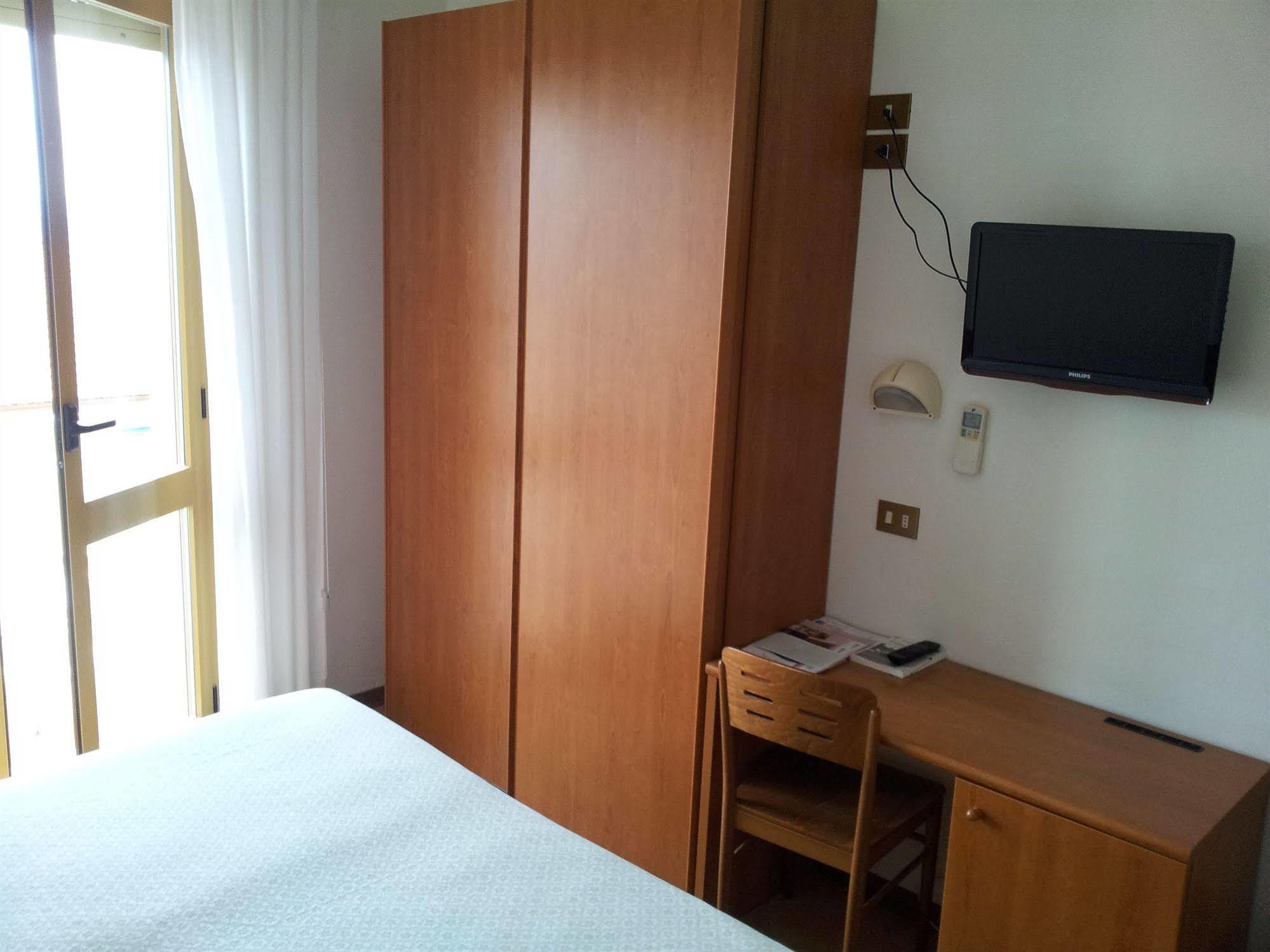 Eco-Hotel Edy Chianciano Terme Bagian luar foto