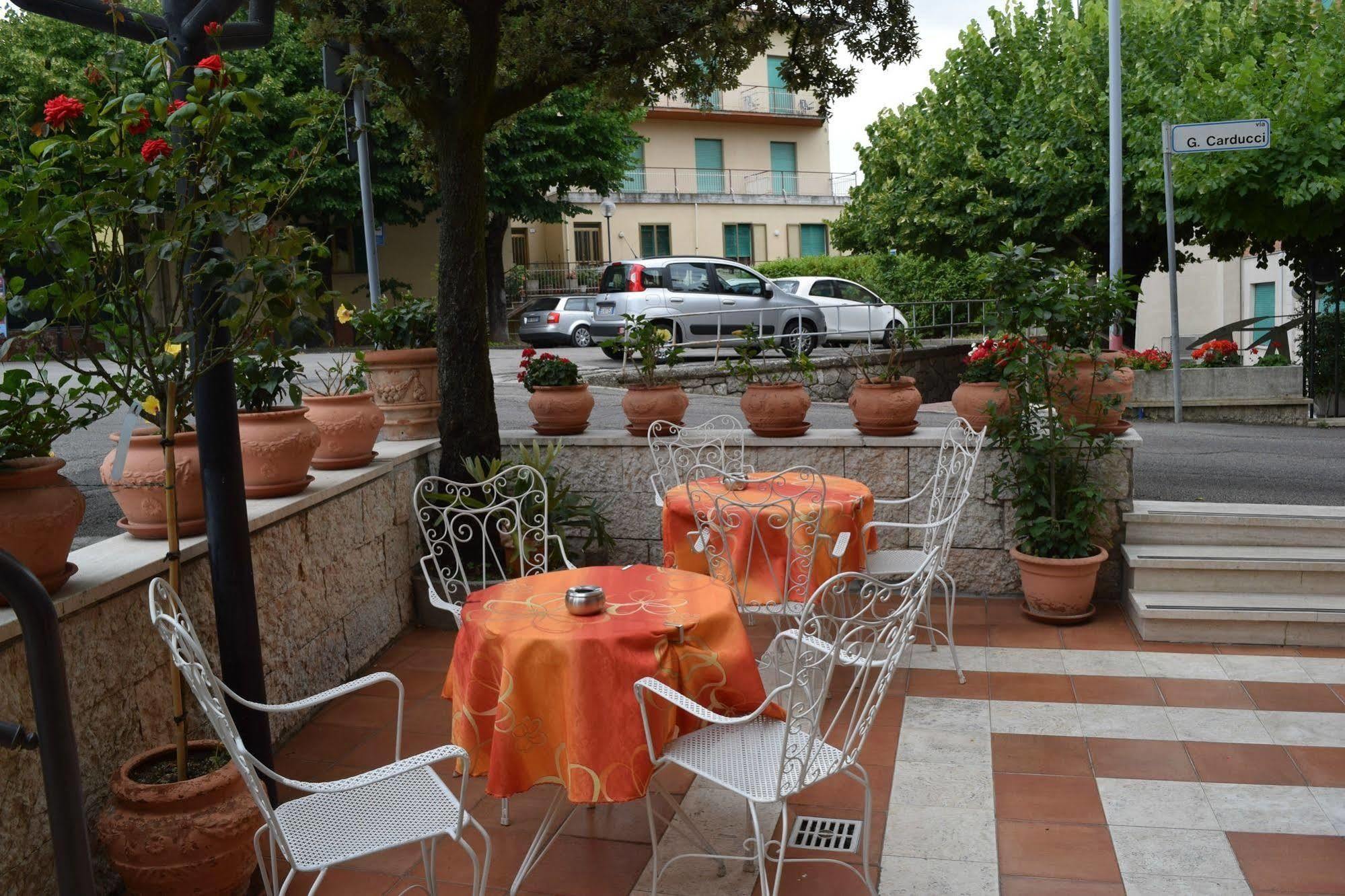 Eco-Hotel Edy Chianciano Terme Bagian luar foto